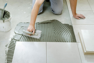 Altbausanierung mit Fliesenarbeiten - neue Optik für alte Bausubstanz - mit Fliesen vom Fachbetrieb Guido Riebesam